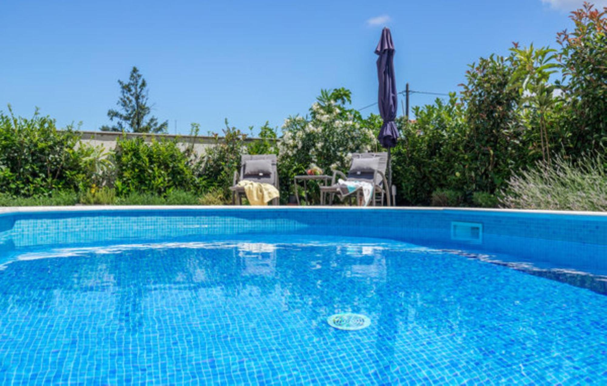 Studio Apartment With Pool Pula Exterior photo
